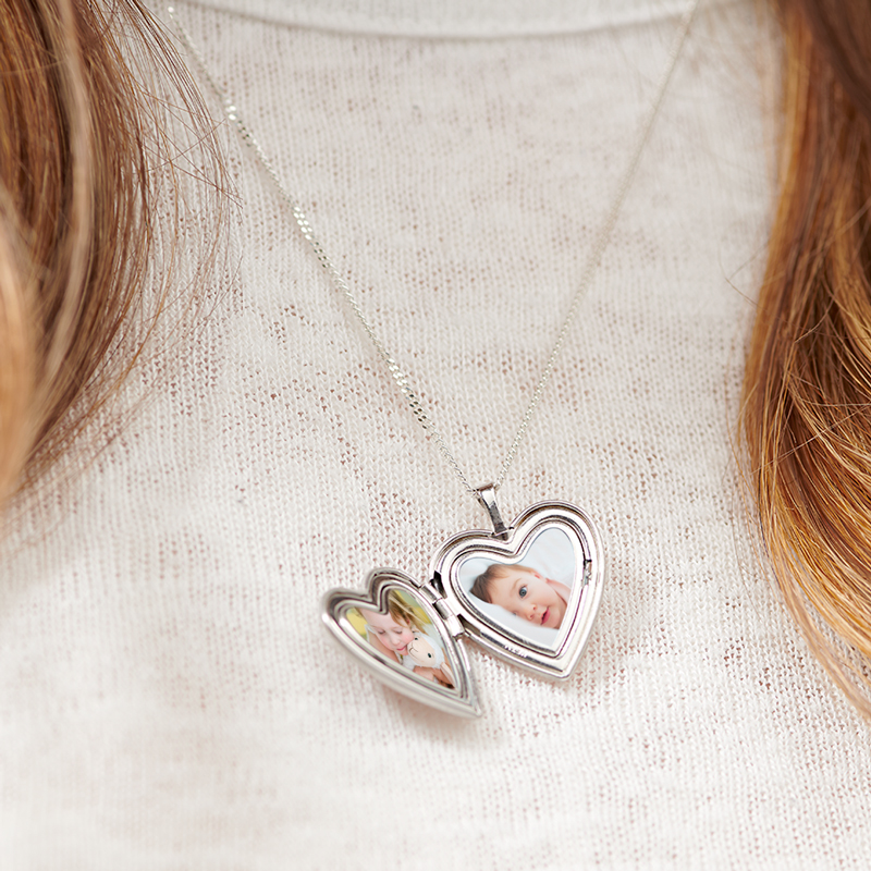 locket-photos-print-locket-size-photos-postsnap